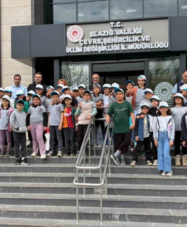 elazigli-cocuklardan-cevre-icin-anlamli-kapak-teslimati-DqjRGiGS.jpg