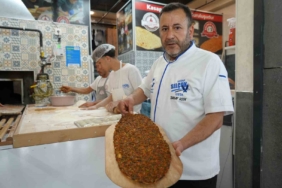 gaziantep-lahmacunu-tescilli-lezzet-180-tlye-satista-Ac8bSqXe.jpg