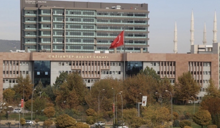 gaziantepte-8-yil-sonra-yeniden-baslatilan-iki-genc-cinayet-davasi-AfNLld2n.jpg