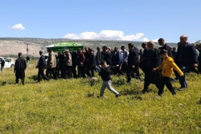 gaziantepte-geri-manevra-yapan-dede-15-yasindaki-torununu-ezdi-R615EUZ6.jpg