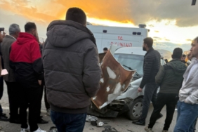 hakkaride-zincirleme-trafik-kazasi-11-yarali-olayi-qDBFEe6h.jpg