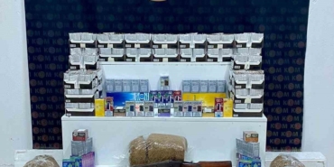 karsta-kacak-sigara-ve-binlerce-makaron-operasyonu-tQdUixVr.jpg