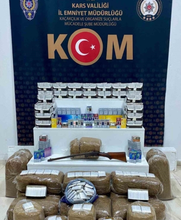 karsta-kacak-sigara-ve-binlerce-makaron-operasyonu-tQdUixVr.jpg