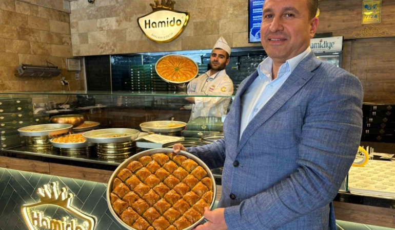 kurban-bayrami-oncesi-baklava-talebinde-patlama-uretim-4-katina-cikti-civiYQj6.jpg