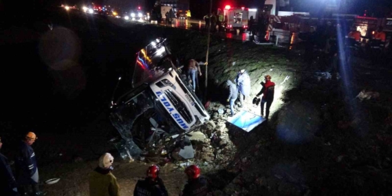 Malatya Valisi Yavuz: Kaza Sonucu 3 Kişi Hayatını Kaybetti, 22 Yaralı Hastanelerde Tedavi Altında
