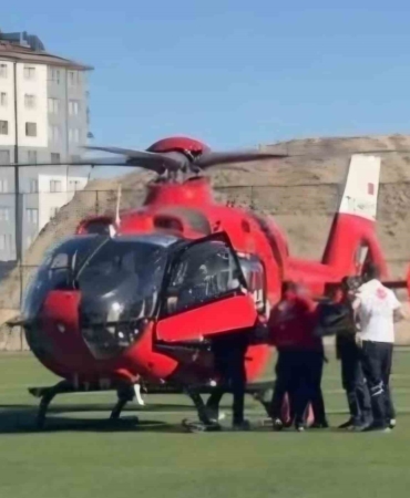 malatyada-62-yasindaki-hastaya-ambulans-helikopterle-hava-yardimi-uuTADX8a.jpg