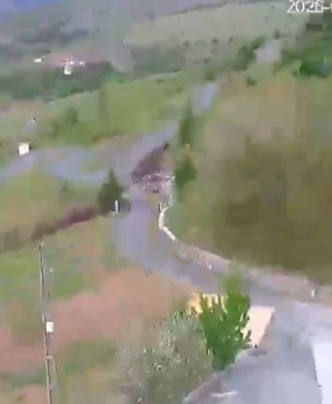 malatyada-deprem-aninin-kamerada-goruntulenmesi-Yyw5QDkt.jpg