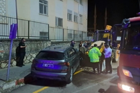 siirtte-otomobil-ve-kepce-carpisti-5-yarali-1UuWdbWH.jpg