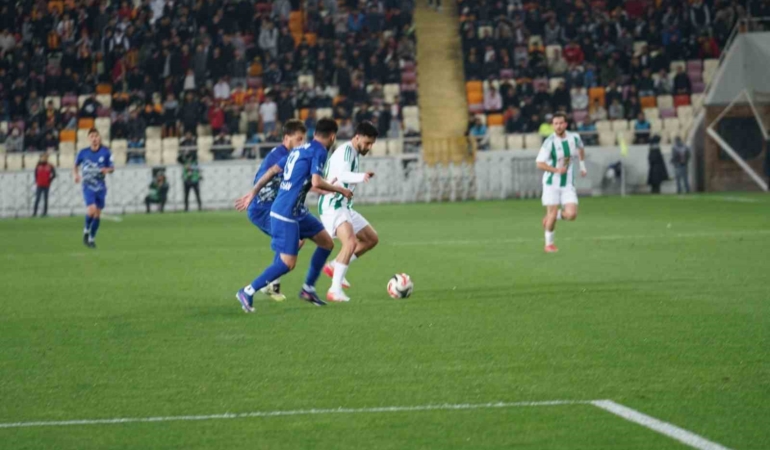 tff-3-lig-yukselme-play-off-malatya-yesilyurtspor-ve-erciyes-38-futbol-sk-berabere-kaldi-xMAKMIgl.jpg