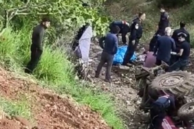 uzucu-kaza-devrilen-traktorun-surucusu-hayatini-kaybetti-n6f2HERO.jpg