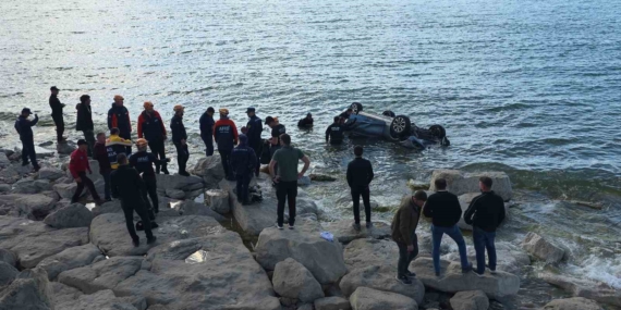 Van Gölü’nde Uçan Otomobilden Yaralı Kişi! Şok Eden Olay