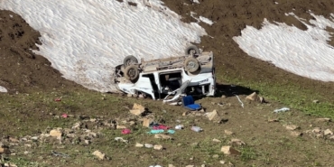 yuksekovada-pancar-iscilerini-tasiyan-minibus-ucuruma-dustu-1-olu-7-yarali-yZAVG19Q.jpg
