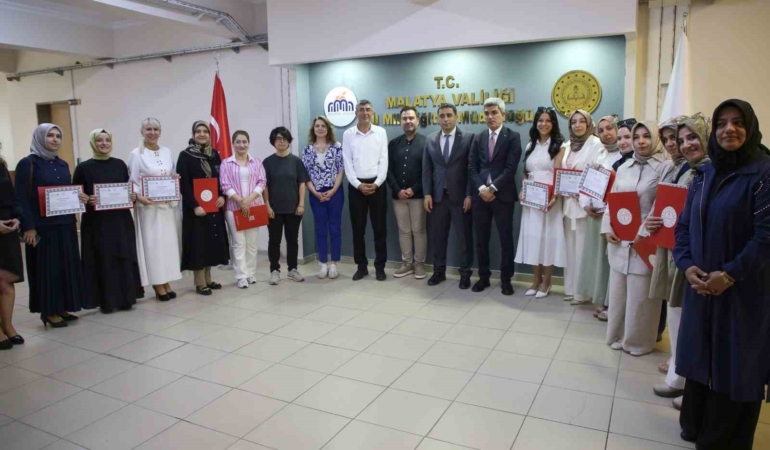 afet-sonrasi-ogretmenler-icin-psikososyal-iyilesme-programi-tamamlandi-Nhy3Va2P.jpg