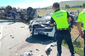 askalede-korkunc-trafik-kazasi-1-agir-2-yarali-yVBqfRgh.jpg