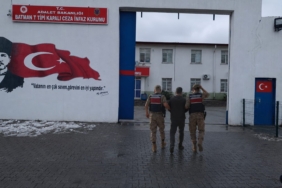 batmanda-jandarmadan-uyusturucu-operasyonu-iki-kisi-tutuklandi-I4jlHaiS.jpg