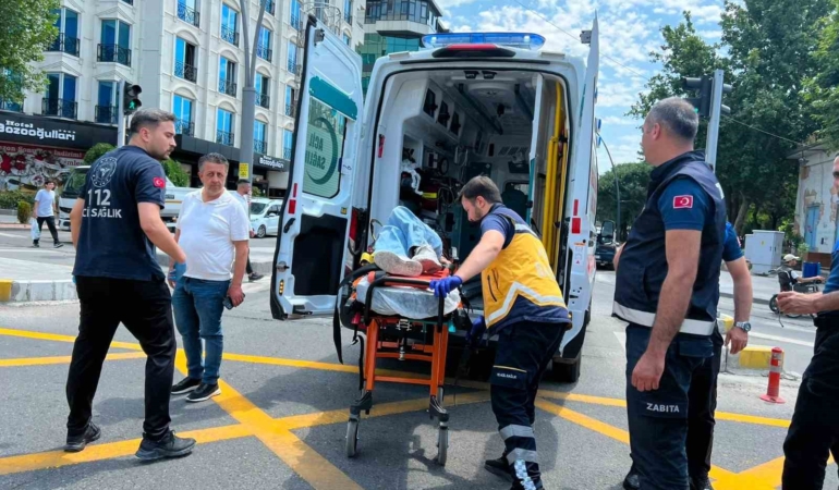 batmanda-motosikletin-yayaya-carptigi-kaza-2-yarali-USeM93p9.jpg