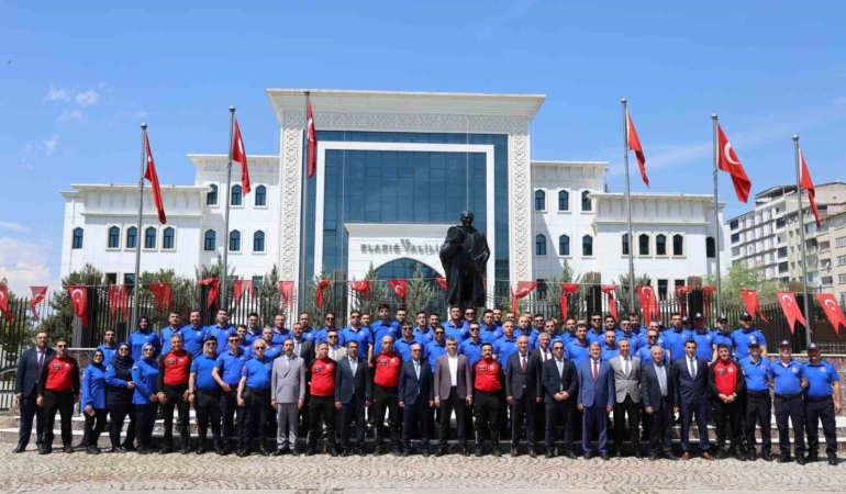 ceza-infaz-personeli-gunu-coskuyla-kutlandi-rXk8WjkI.jpg