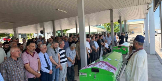 Cinnet Annesi ve Kızı Son Yolculuğuna Uğurlandı