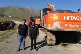 dagin-zirvesinde-bulunan-gasp-edilen-40-milyonluk-is-makineleri-yGIuDfpA.jpg