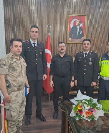 dicle-kaymakami-mustafa-atis-jandarmanin-187-yilini-coskuyla-kutladi-lYyQqX9r.jpg