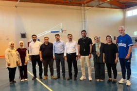 diclede-heyecan-dolu-kurumlar-arasi-voleybol-turnuvasi-tamamlandi-2Szh1hlw.jpg