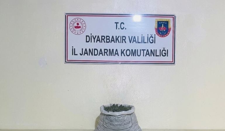 diyarbakirda-19-kilo-800-gram-esrar-yakalandi-iHZywKrF.jpg