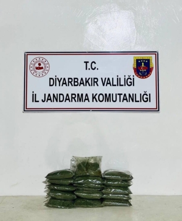 diyarbakirda-21-kilo-uyusturucu-operasyonu-tarihi-yakalama-chrPGfNh.jpg