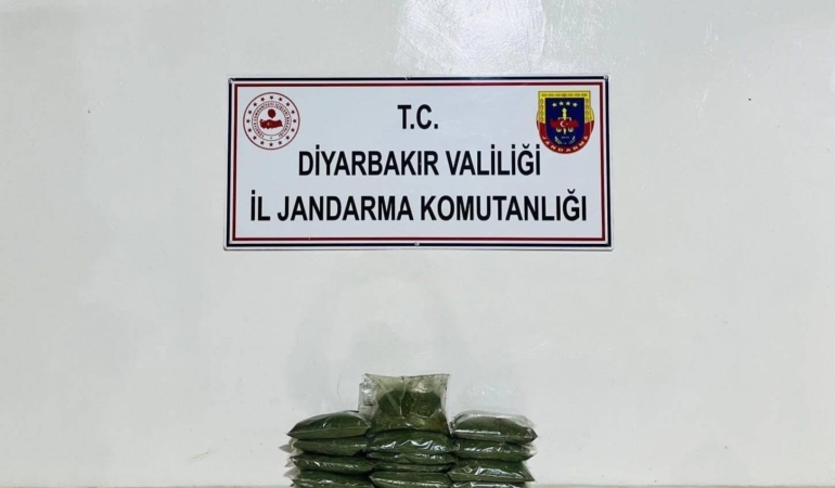 diyarbakirda-21-kilo-uyusturucu-operasyonu-tarihi-yakalama-chrPGfNh.jpg