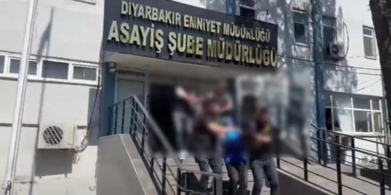 Diyarbakır’daki Yapı Kredi Bankası Şubesine Yapılan Silahlı Saldırıda 2 Tutuklama