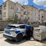 elazigda-2-kattan-dusen-5-yasindaki-cocuk-hastaneye-kaldirildi-Oc2B3k12.jpg