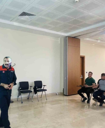 elazigda-arama-kurtarma-ve-trafik-kazasi-mudahale-egitimi-hayati-bilgiler-HSg49eKA.jpg