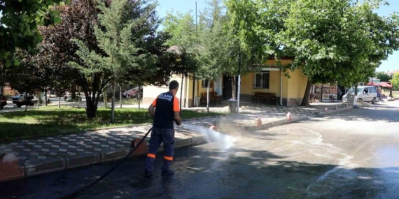 Elazığ’da Belediye Temizlik Ekiplerinin Mezuniyeti Devam Ediyor