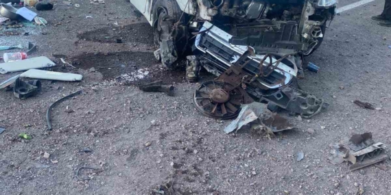 Elazığ’da Hafif Ticari Araç Takla Attı: 5 Kişi Yaralandı