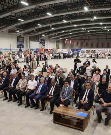 elazigda-harezmi-egitim-modeli-yil-sonu-senligi-renkli-goruntulere-sahip-fyJSyhsH.jpg
