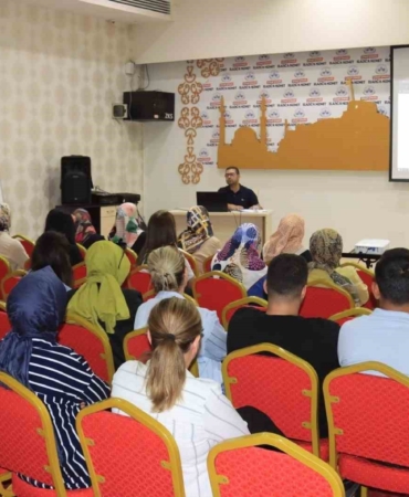 elazigda-kadina-yonelik-siddetle-mucadele-semineri-yapildi-wyNW8WEQ.jpg
