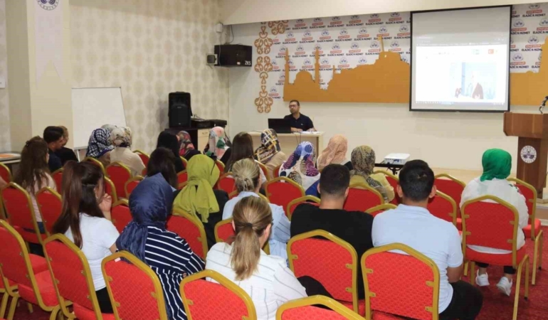 elazigda-kadina-yonelik-siddetle-mucadele-semineri-yapildi-wyNW8WEQ.jpg