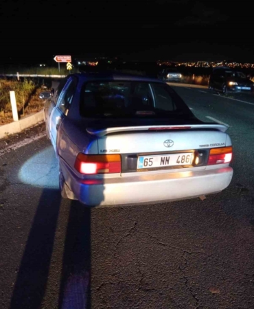 elazigda-meydana-gelen-trafik-kazasinda-3-kisi-yaralandi-PaEZ63wb.jpg