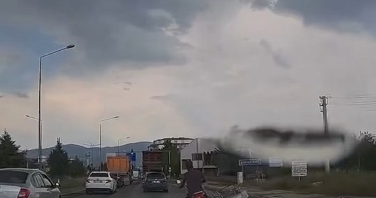 Elazığ’da Motosiklet Sürücüsü İle Yapılan Tehlikeli Yolculuk Hikayesi