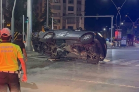 elazigda-otomobil-kazasi-11-yarali-ve-yan-yatan-arac-Gi71nhcF.jpg