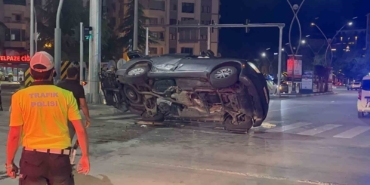 elazigda-otomobil-kazasi-11-yarali-ve-yan-yatan-arac-Gi71nhcF.jpg