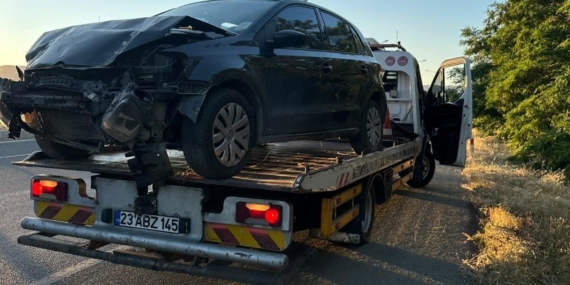 Elazığ’da Otomobil Uçtu, Kaza Sonucu 1 Kişi Yaralandı