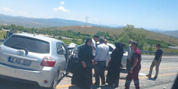 Elazığ’da Trafik Kazası: 4 Yaralı Aniden Gerçekleşti