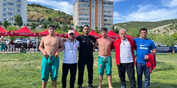 Elazığlı Sporcu Karakucak Yıldızlar Türkiye Şampiyonası’nda İkinciliği Elde Etti
