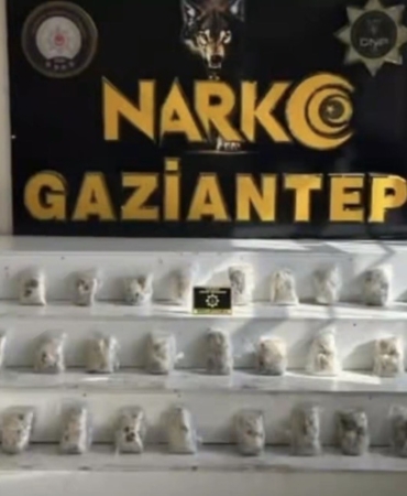 gaziantepte-22-kilo-uyusturucu-yakalandi-8-kisi-tutuklandi-2HrpCU5B.jpg