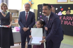 gaziantepte-680-binden-fazla-ogrenci-karne-sevinci-yasadi-uZM9qtzu.jpg