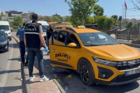 gaziantepte-taksi-duraginda-bicakli-kavga-6-kisi-yaralandi-NJK5wf4M.jpg
