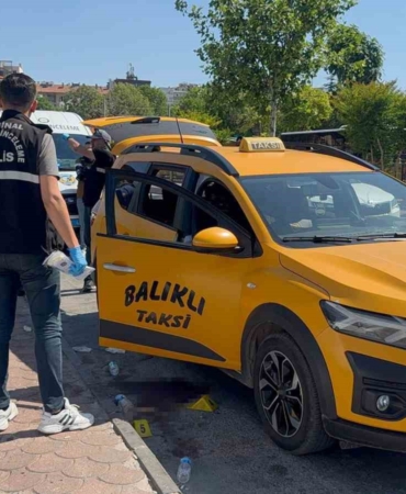 gaziantepte-taksi-duraginda-bicakli-kavga-6-kisi-yaralandi-NJK5wf4M.jpg