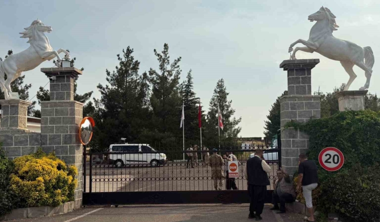 hali-saha-kavgasi-3-kisi-ile-13-yarali-XdcUEuXb.jpg