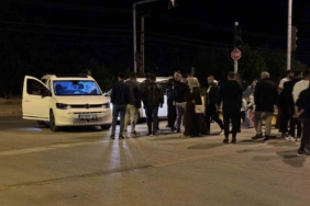 haskoyde-iki-arac-carpisti-yarali-yok-UBVcvf65.jpg