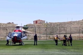 hava-ambulansiyla-malatyaya-sevk-edilen-ulseratif-kolit-hastasi-NI5feVBm.jpg
